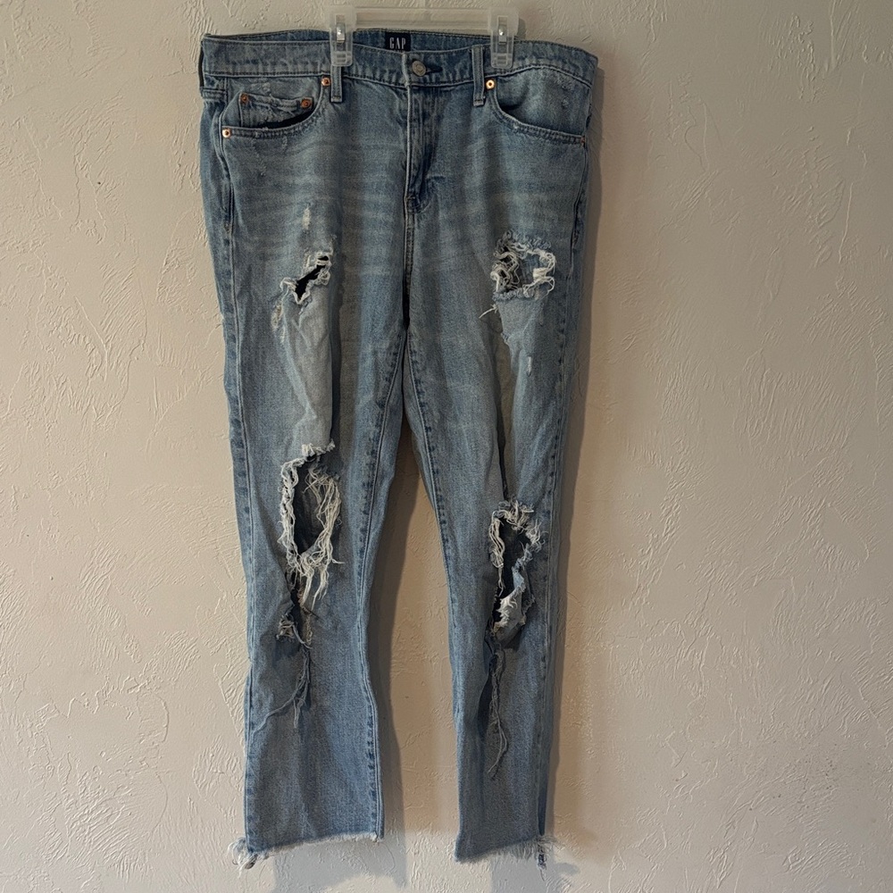 Distressed best girlfriend Gap Blue Jeans